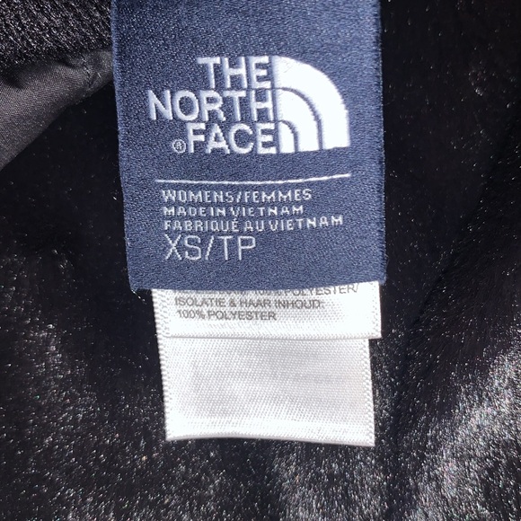 North Face woman’s XS reversible puffer jacket. - Picture 5 of 7